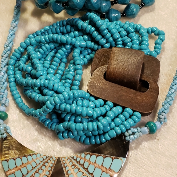 Classic turquoise bracelets and Abalone necklace - Picture 4 of 7